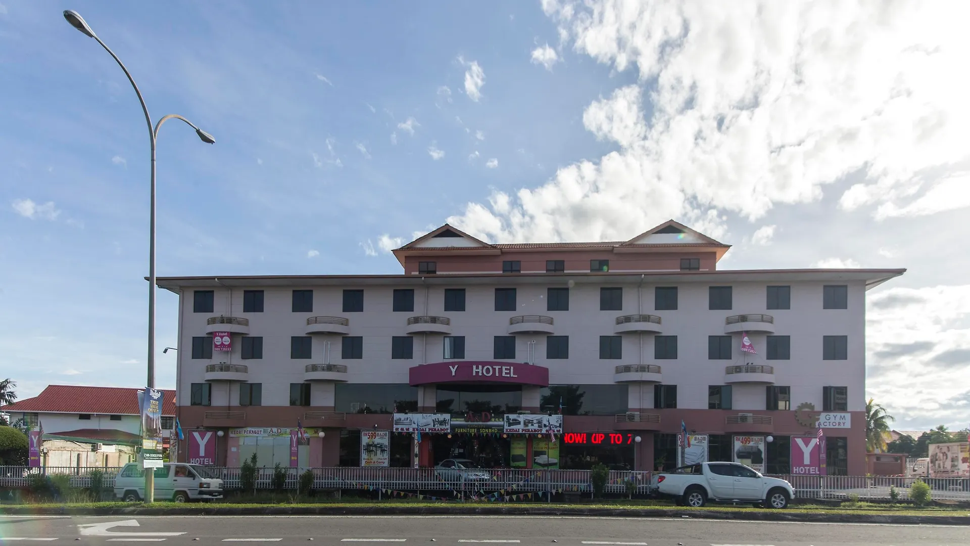 Y Hotel Kota Kinabalu